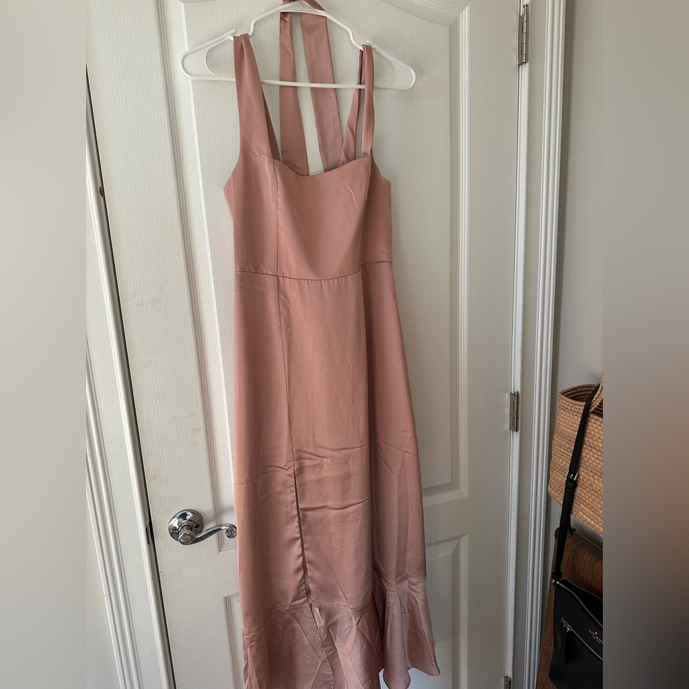 Show me your mumu rose gold luxe satin Claire midi dress never worn!